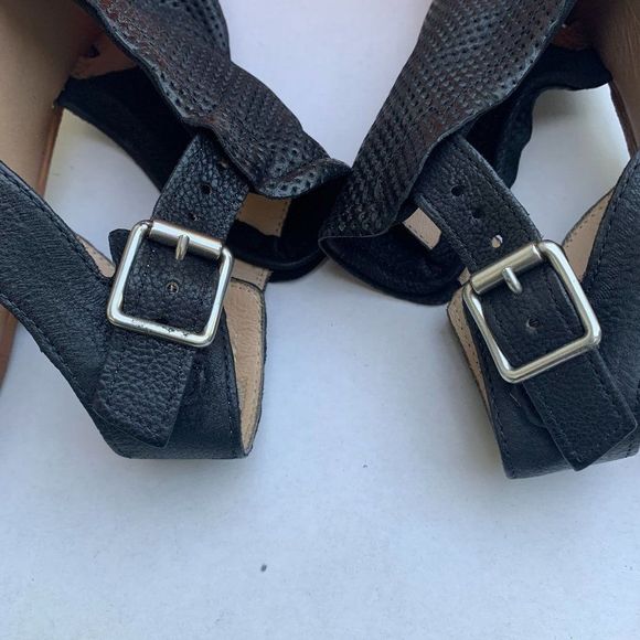 Miz Mooz FIFI Leather Ankle-Strap Sandals  38EU / 7.5-8US in Black $130 - Picture 6 of 11